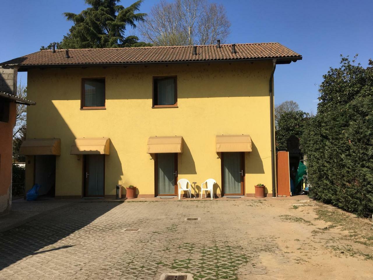 Hotel Il Pino Garlasco Bagian luar foto